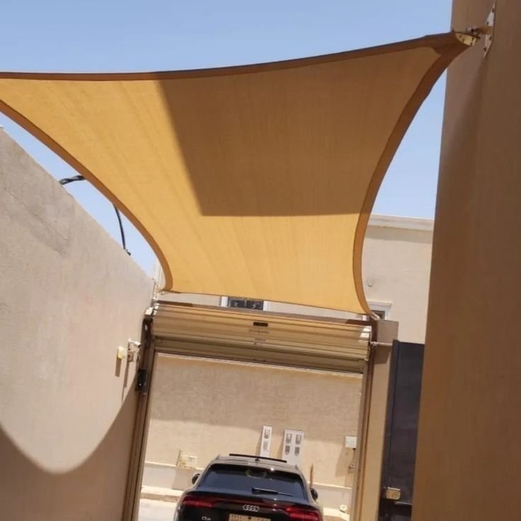 تنفيذ مظلات مواقف سيارات للفلل والمنازل بالرياض.
